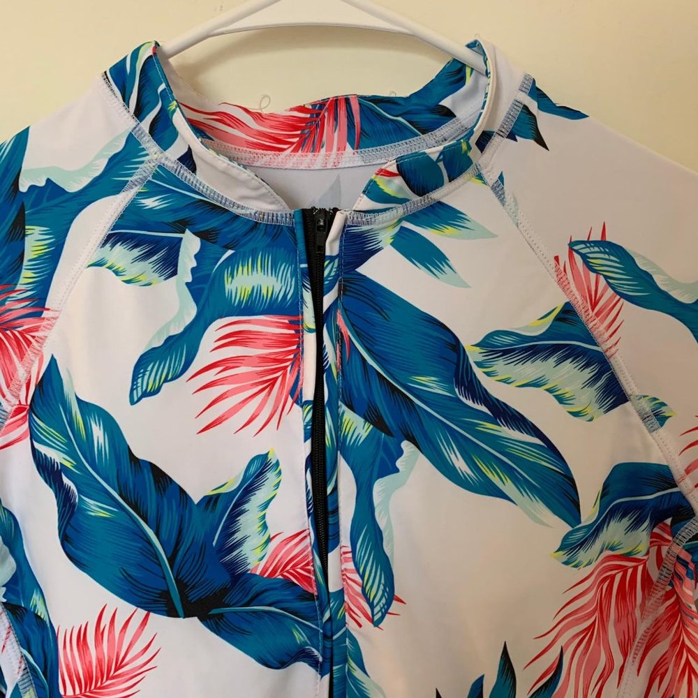 Mo&Ka Floral One Piece UV Protection Swimwear - Picture 4 of 6